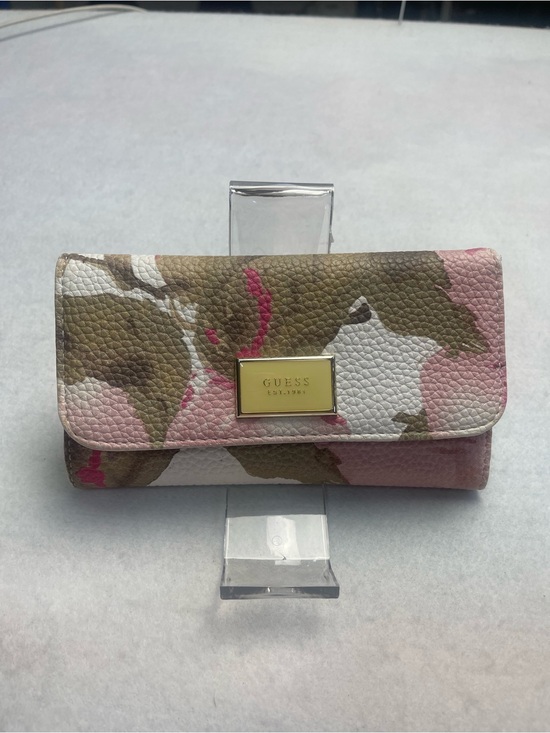 Guess Handbags - Guess Floral Camo Continental Wallet in Pink, White & Brown